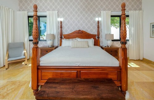 La Iglesia Villa | ®{Beach & Mountain Villa}@Terrenas+Pool+BBQ+6BR