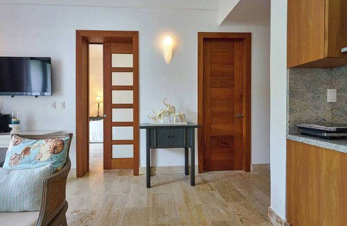Las Terrenas Apartment | ®{Sublime~LUX~Condo} @Terrenas +Jaccuzi+Beachfront