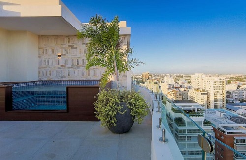 Downtown Santo Domingo Apartment | Luxury City Center Apt, Stunning Rooftop Jacuzzi with Panoramic Views