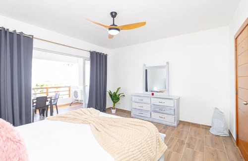Dominicus Apartment | Luxury 1BR Oasis Paraiso Residence