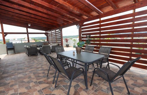 San Cristobal Apartment | Amazing 2BR/2Bt APT hot water, AC,Garage and Patio