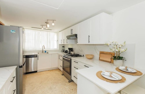 El Cortecito Condo | Playa Turquesa E-202 Premier Beachfront Ocean View 100mbps Wifi