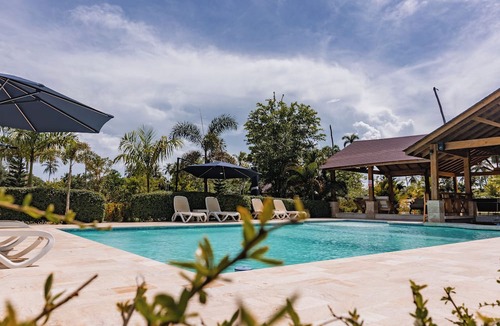 Sanchez Apartment | Premium suite in a villa with garden and pooln