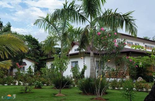 Sanchez Apartment | Love Nest: Romantic Suite with Pool nn