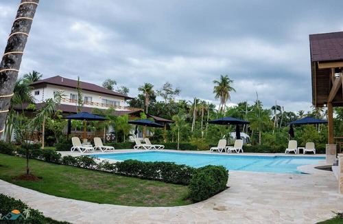 Sanchez Apartment | Premium Room in Villa with Garden and Pool