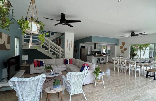 Portillo Villa | STUNNING BEACH VILLA, 4 bedrooms and private pool