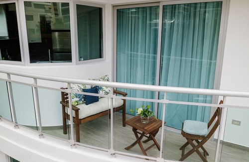 Downtown Santo Domingo Apartment | Beautiful and Comfy City Center 1BR Apt, Full AC, Gym, Near All.