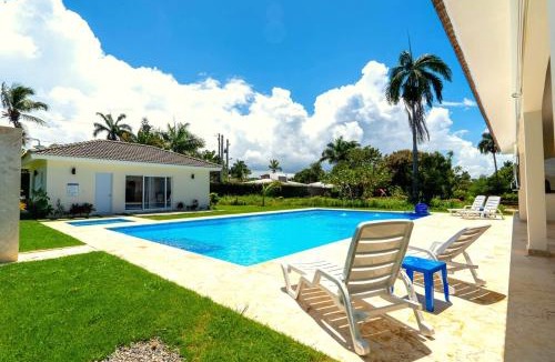 El Batey Villa | Villa de Dios - Residencial Hispaniola!