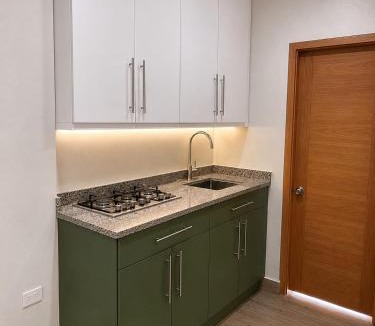 Cayetano Germosen Apartment | Hergoz apartments Suite-Ray