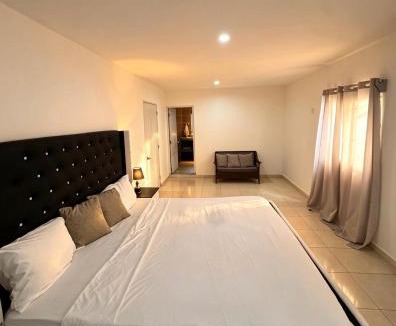 El Callejon Villa | Villa Emili 6 Habitaciones a 10 Minutos de las Mejores Playas