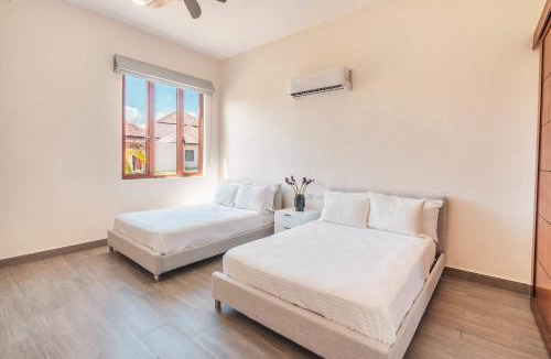 Punta Cana Villa | Tropical villa with picuzzi at Green Village BCA