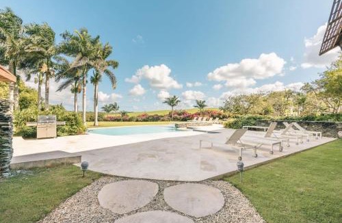 Los Altos Apartment | Amazing apartment with golf course view in Casa de Campo