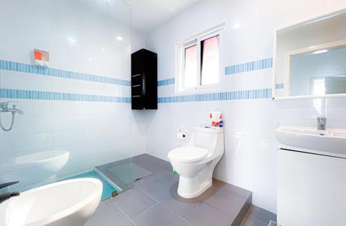 Bavaro Hotel | LOS CORALES Condo-HOTEL with VILLAS & SUITES WIFI BBQ Beach CLUB & SPA