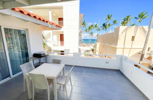Bavaro Hotel | LOS CORALES Condo-HOTEL with VILLAS & SUITES WIFI BBQ Beach CLUB & SPA