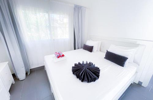 Bavaro Hotel | Caribbean Tropical Suites & Villas - Beach Club, Spa, Restaurants - playa Los Corales