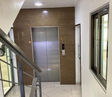 Ensanche Independencia Apartment | Tower 252 Modern Apartment in Gazcue, Santo Domingo Near Zona colonial