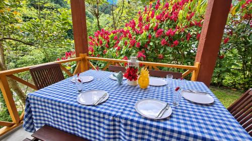 Los Cacaos Ski Chalet | Casa Campesina Familiar Río, BBQ, Billar en villaclard Los Cacaos