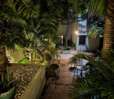 La Primavera Hotel | Hotelito Bonito Eli & Edw