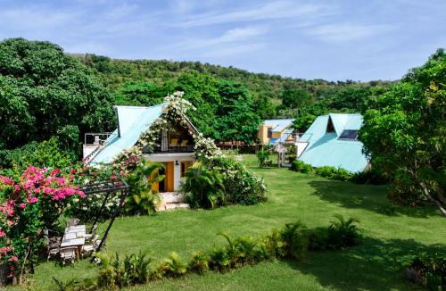 Las Galeras Villa | Dreamvilles Ecovillage Eco Villas with Jacuzzi near Beaches