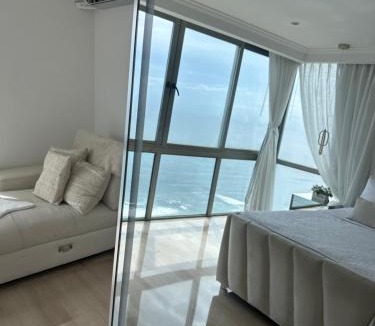 San Geronimo Apartment | Habitación Coral con vista Mar y Jacuzzi en el Malecón Santo Domingo