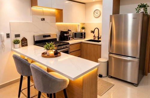 Evaristo Morales Apartment | Modern Condo in Evaristo Morales with Pool & Gym