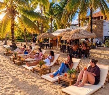 El Callejon Hotel | Hotel CasaRoof Rooftop Beach Club