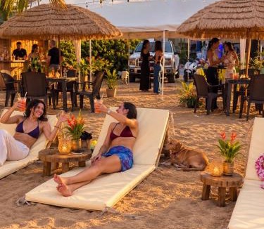 El Callejon Hotel | Hotel CasaRoof Rooftop Beach Club