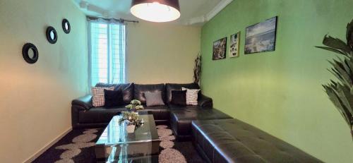 Mendoza Apartment | Spacious and Comfortable 3-Bedroom 2 bathroom in Santo Domingo Este
