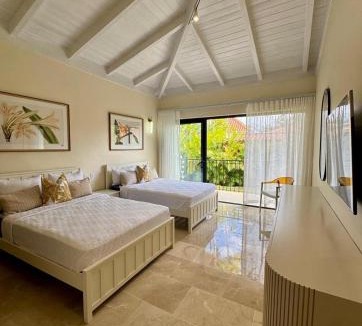 Los Altos Villa | villa los lagos