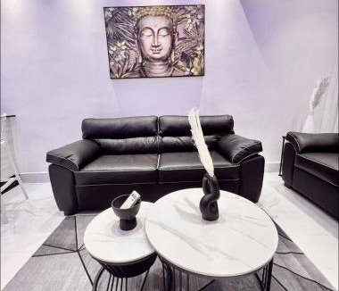 Evaristo Morales Apartment | Luxury Designer Suite, Infinity Pool,City Views