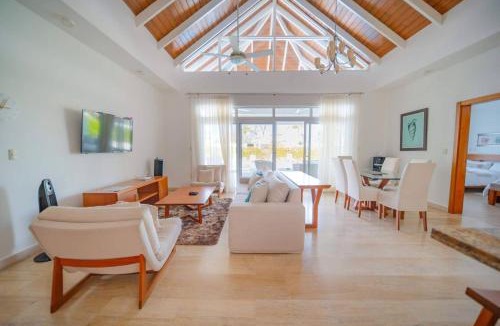 Playa Chiquita Villa | Luxury 2BR Villa in Ocean Village by Santa Fe