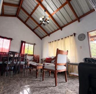Jarabacoa Ski Chalet | Villa azul círculo auto