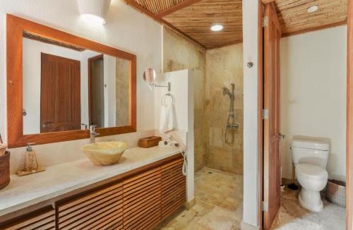 Punta Cana Villa | Bungalow with pool and backyard in Cap Cana