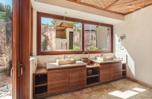 Punta Cana Villa | Bungalow with pool and backyard in Cap Cana