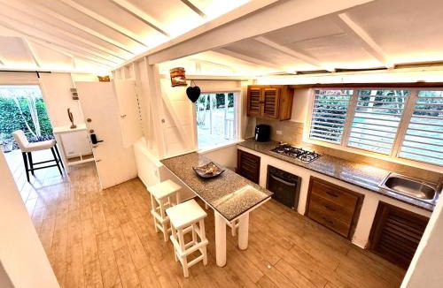 La Iglesia Villa | Private pool, villa, parking, beach and restaurants nearby, Villa Ti Paradis