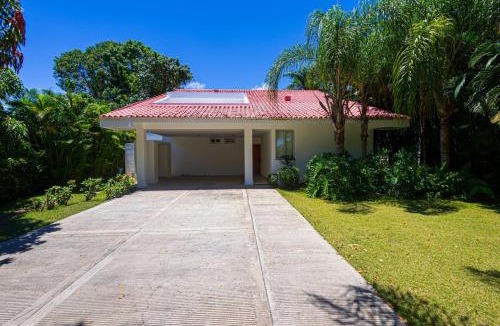Juan Dolio House | Spectacular Villa, Pool, Gazebo and BBQ