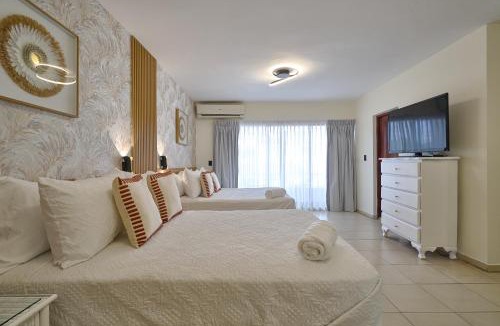 La Arboleda Hotel | Roy Arias Suites & Residences