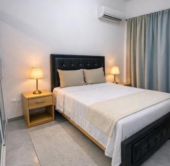 Cabrera Apartment | Suite moderna en Cabrera cerca de playas con aire, WiFi y parking