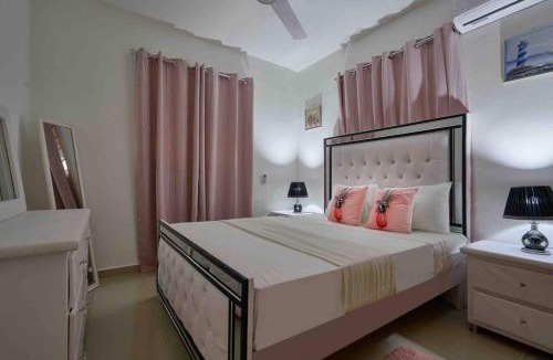Residencial Alameda Oeste Apartment | Theblingspot Santo Domingo 2Brfamilywifi