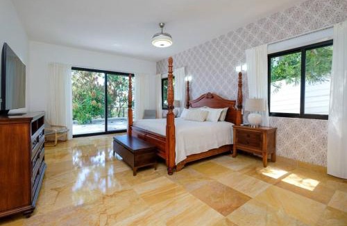 La Iglesia House | Beach & Mountain Villaterrenaspoolbbq6Br