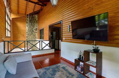 La Vega Province Villa | Greentreevilla Jarabacoa Poolfamily4Br