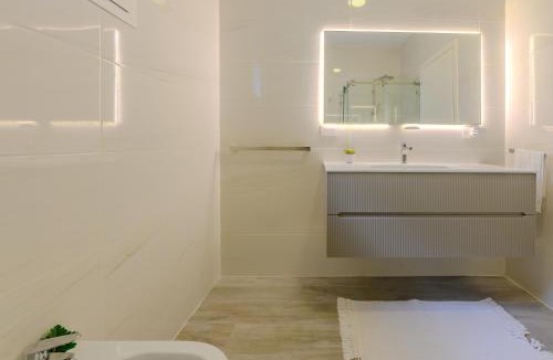 Dominicus Apartment | Tracadero Lodge by Caribbean Paradise Rentals