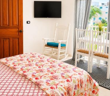 Dominicus House | 3 Sol Dominicus Solo Adultos Habitación con Entrada Independiente y Baño Privado