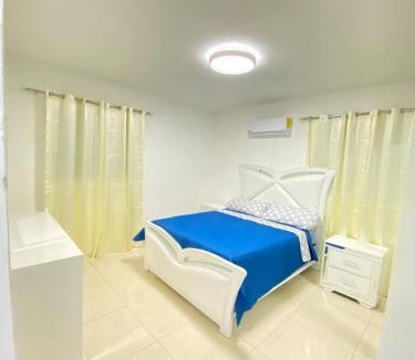 Bajos de Haina Apartment | Apt 5 Stars, AC, WiFI, Free Parking, under Haina RD