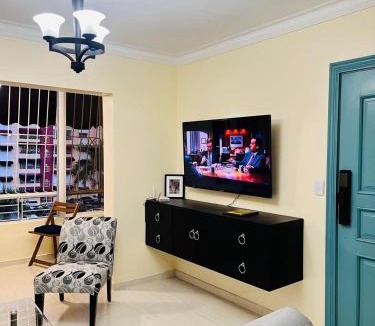 Alma Rosa Apartment | 3BR Condo King Suite AC Wi-Fi, Sto Dgo Este