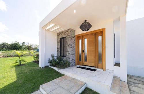 La Mulata Villa | Luxe Villa in the Caribbean Gated Pool Sun