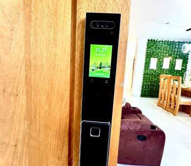 La Vega Apartment | 4tv Netflix wifi hot water air conditioning