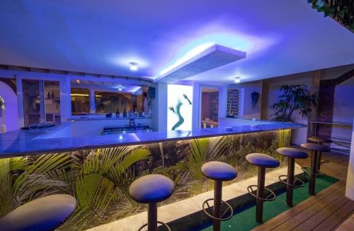El Batey Villa | North Coast Luxury Villa in Sosua - 6BR Suites