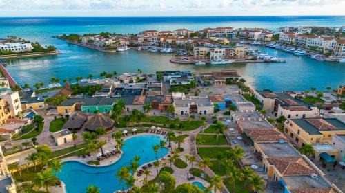 Cap Cana Marina Apartment | Beautiful 3BR Condo with Private Terrace and Picuzzi, Just Steps from Cap Cana Marina