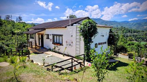 Constanza House | La Casita de Charo 1, disfruta de tiempo memorable en la montaña